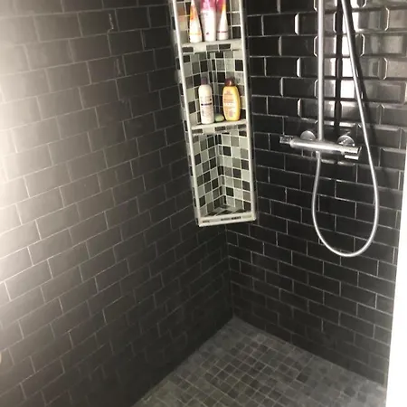 Séjour chez l'habitant Chambre Privee Dans Maison En Colocation Roissy-en-France